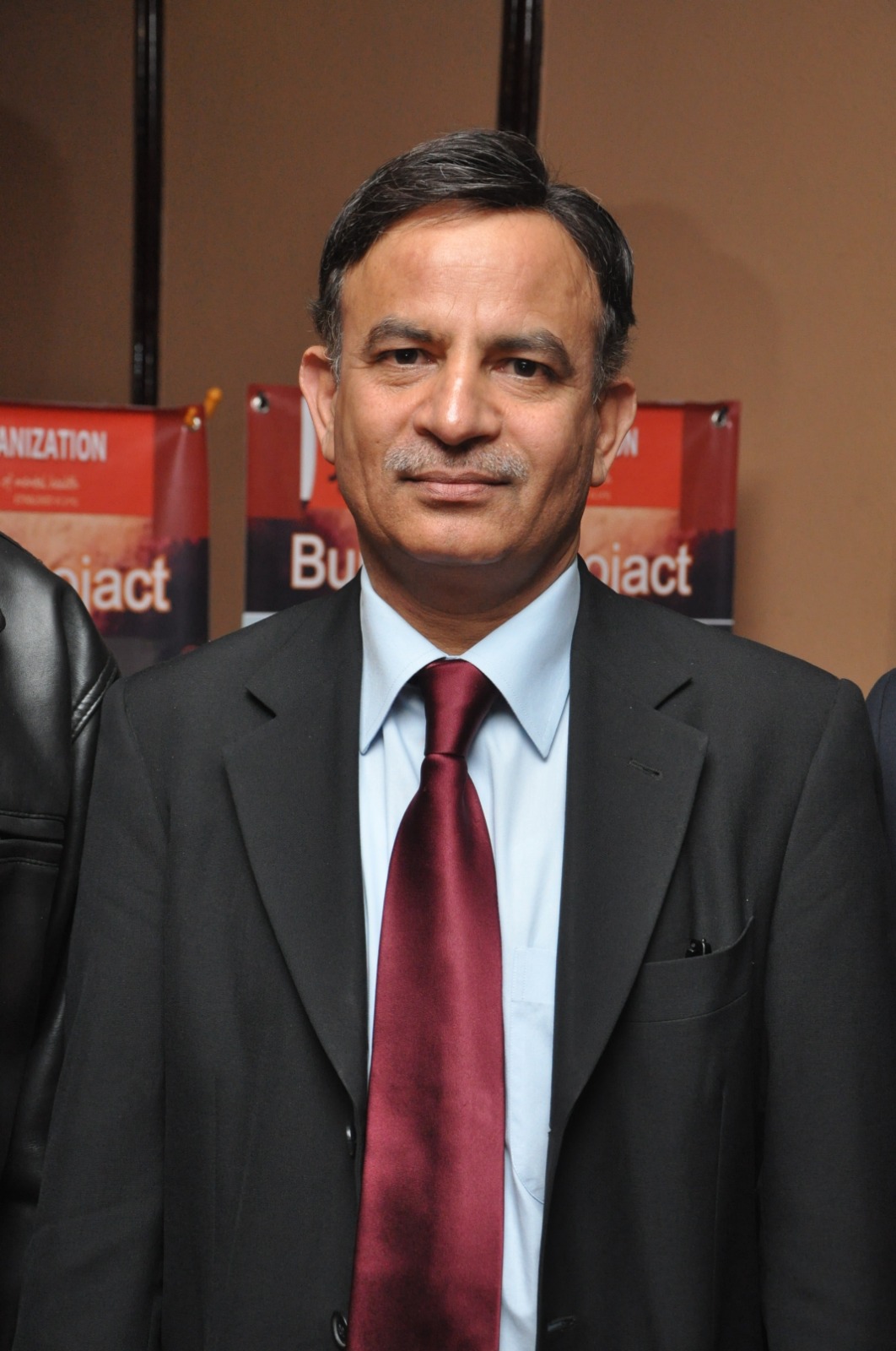 Dr Altaf Qadir